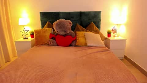 mishapallmer online show from 10.11.25