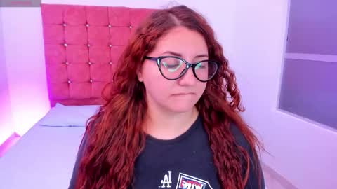 Snapshot of mishell_lovely chatting on 02.27.26 Mishell online show from 02.27.26