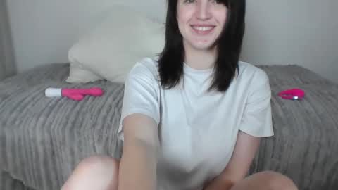 Elora online show from 02.11.26