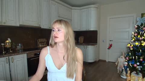 Snapshot of miss4motivated chatting on 12.15.24 Kris online show from 12.15.24