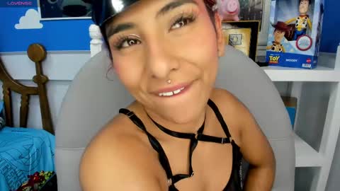 Snapshot of miss___allison chatting on 02.13.25 Allison online show from 02.13.25