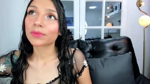 Snapshot of miss___evangeline chatting on 03.06.25 Evangeline online show from 03.06.25