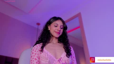 Charlotte online show from 01.06.25