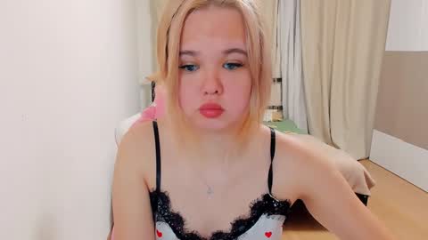 miss__selena online show from 12.25.24