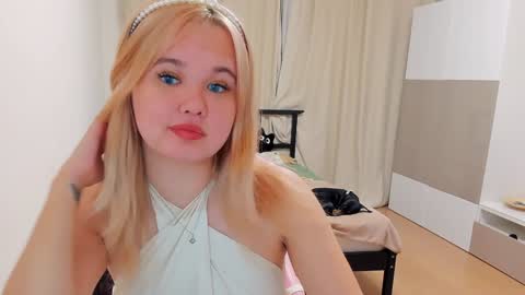 miss__selena online show from 12.27.24