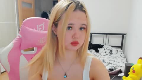 miss__selena online show from 02.04.25