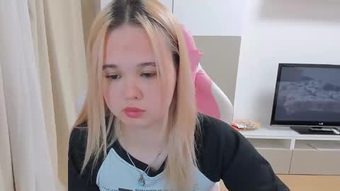 miss__selena online show from 02.18.25