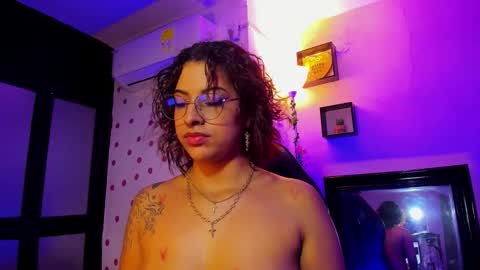 Akemi 3 online show from 10.31.25