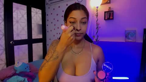 Akemi 3 online show from 11.14.25