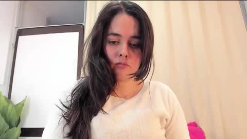 Snapshot of miss_alhy chatting on 11.15.25 online show from 11.15.25