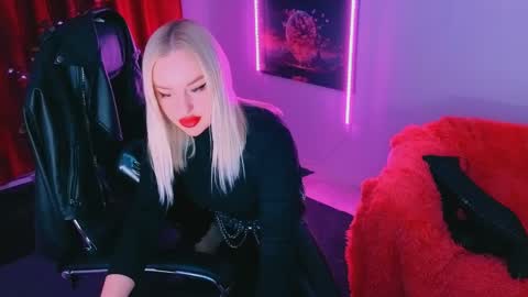 miss_alice_silver online show from 04.19.26