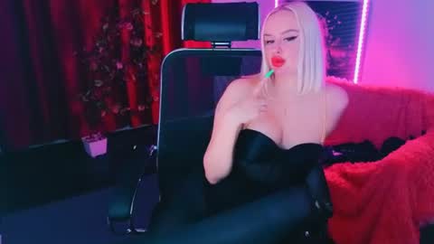 miss_alice_silver online show from 06.14.26