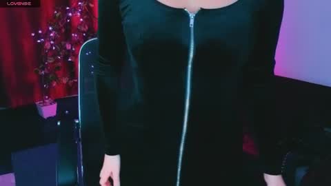 miss_alice_silver online show from 06.25.26