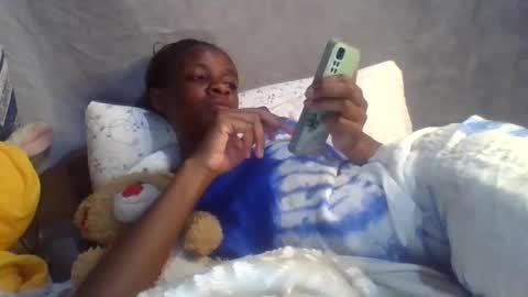 Snapshot of miss_belllo chatting on 02.09.25 miss_belllo online show from 02.09.25