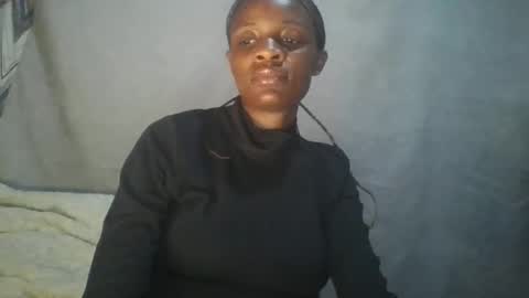 Snapshot of miss_belllo chatting on 03.08.25 miss_belllo online show from 03.08.25