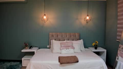 Cataleya online show from 11.28.25