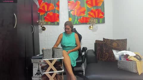 Clare PocaHose online show from 04.19.26