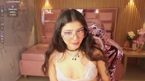 Snapshot of miss_devil_s chatting on 03.12.26 miss_devil_s online show from 03.12.26