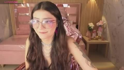 Snapshot of miss_devil_s chatting on 03.19.26 miss_devil_s online show from 03.19.26