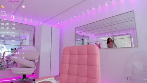 Snapshot of miss_diamond__ chatting on 04.19.26 miss_diamond__ online show from 04.19.26
