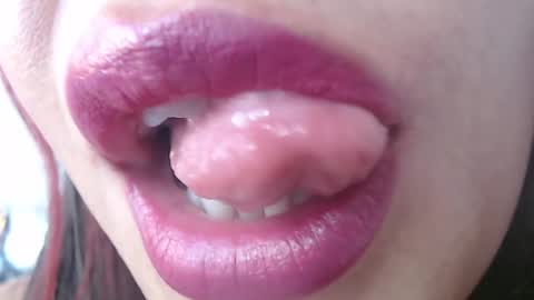 Miss Evoleth online show from 12.05.24