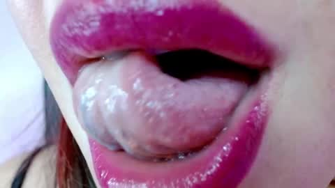 Miss Evoleth online show from 02.28.25