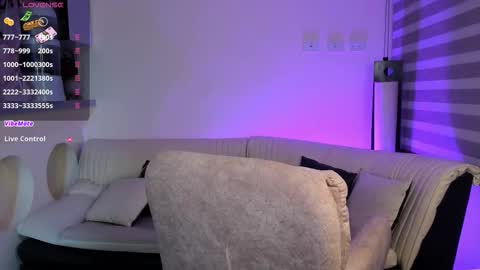 Snapshot of miss_ginebra_1 chatting on 10.21.25 insta online show from 10.21.25