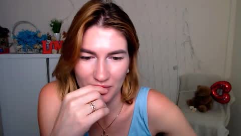 Snapshot of miss_hellen_k chatting on 11.27.25 Hellen online show from 11.27.25