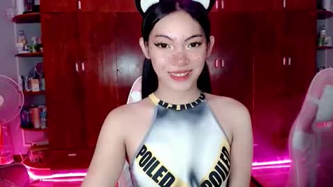 Snapshot of miss_hornydoll chatting on 10.11.25 miss_hornydoll online show from 10.11.25