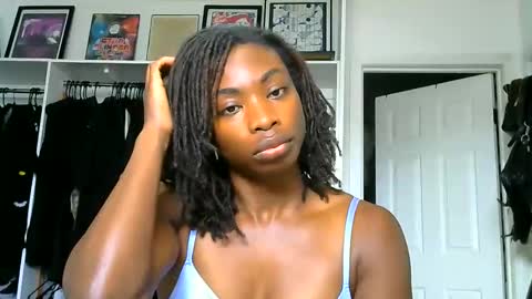 Miss Ivory online show from 04.16.26