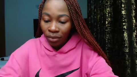 Snapshot of miss_kiarrafit chatting on 02.06.25 Miss Kiarrafit online show from 02.06.25