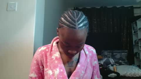 Miss Kiarrafit online show from 02.10.26