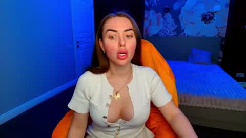 Snapshot of miss_kiten chatting on 07.14.26 miss_kiten online show from 07.14.26