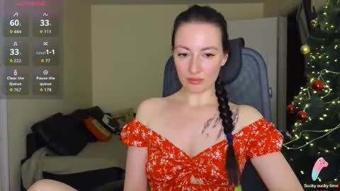 Snapshot of miss_leee chatting on 12.04.25 Laura online show from 12.04.25