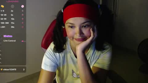 ly independent model online show from 10.09.25