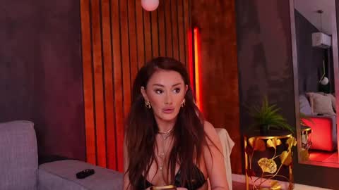 miss_m online show from 05.31.26