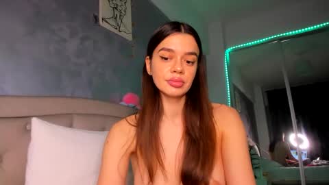 Snapshot of miss_medyson chatting on 12.22.24 miss_medyson online show from 12.22.24
