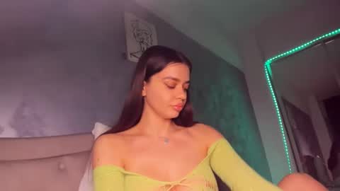 Snapshot of miss_medyson chatting on 01.28.25 miss_medyson online show from 01.28.25