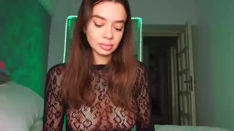 Snapshot of miss_medyson chatting on 09.19.25 miss_medyson online show from 09.19.25