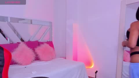   online show from 03.05.25