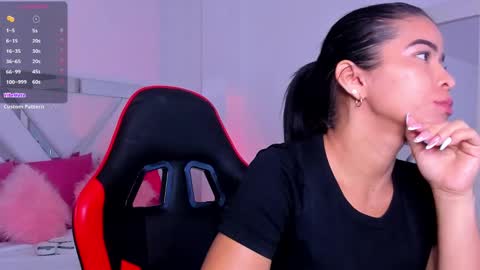   online show from 03.08.25