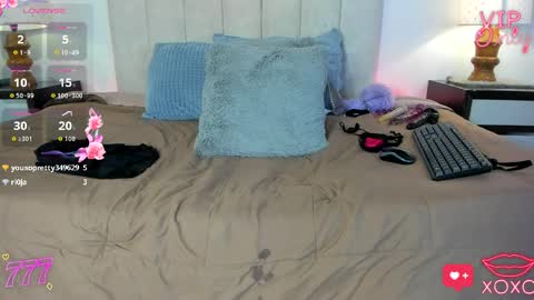 Snapshot of miss_milf_ chatting on 03.30.26 miss_milf_ online show from 03.30.26