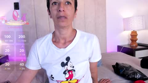 miss_milf_ online show from 04.17.26