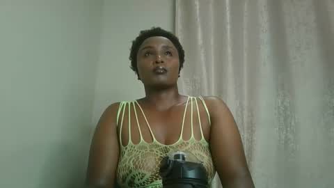 Snapshot of miss_nada chatting on 02.27.26 sophia online show from 02.27.26