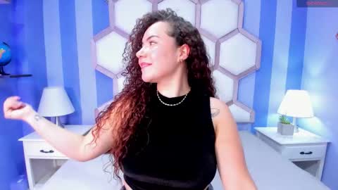 miss_rogue online show from 10.10.25