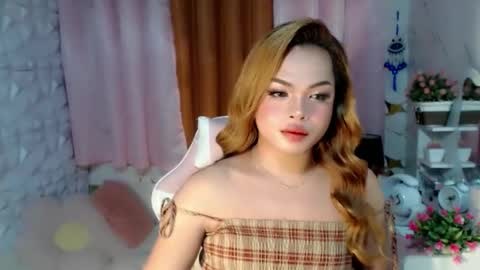 miss_scott online show from 10.04.25