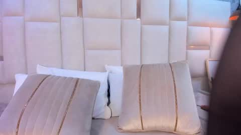 Snapshot of miss_sheep chatting on 09.17.25 Tamm online show from 09.17.25