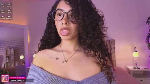 Amy Olivera online show from 12.03.25