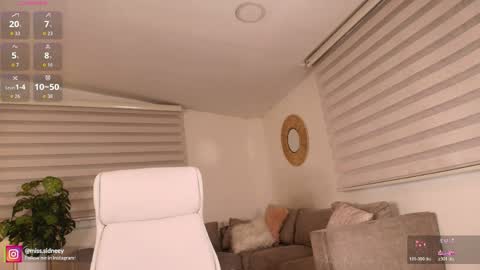 Amy Olivera online show from 04.11.26