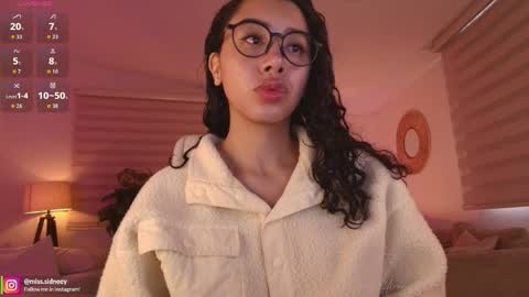 Amy Olivera online show from 05.25.26